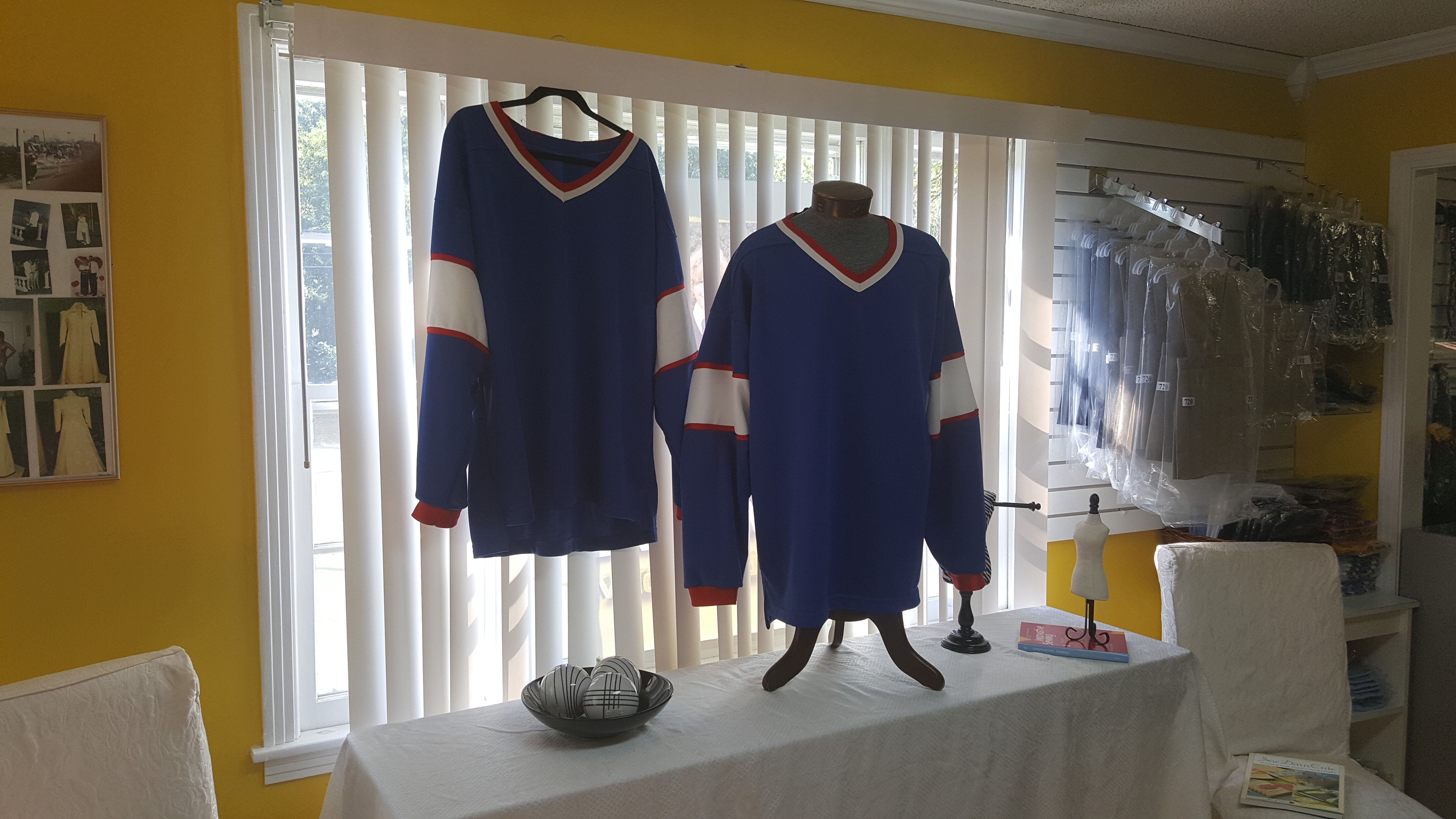 All Photos - Photo 210